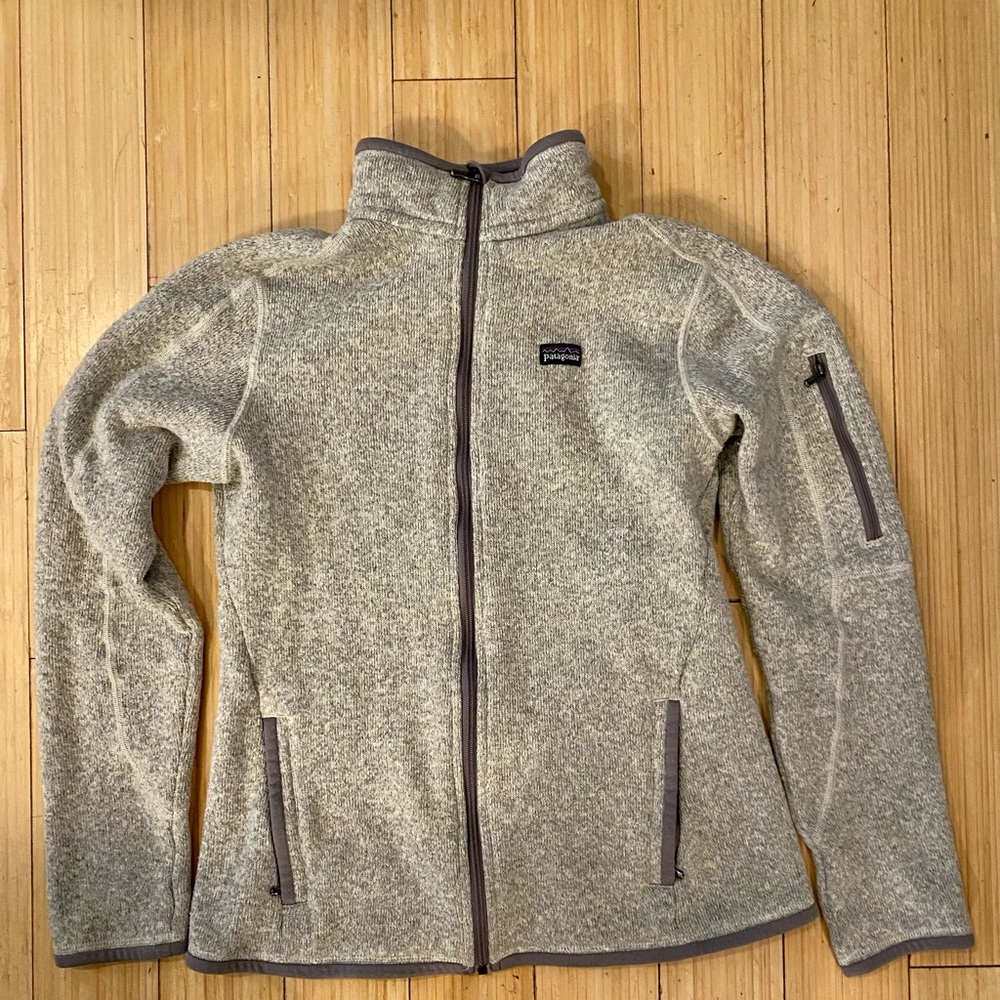 Women’s Patagonia zip up!